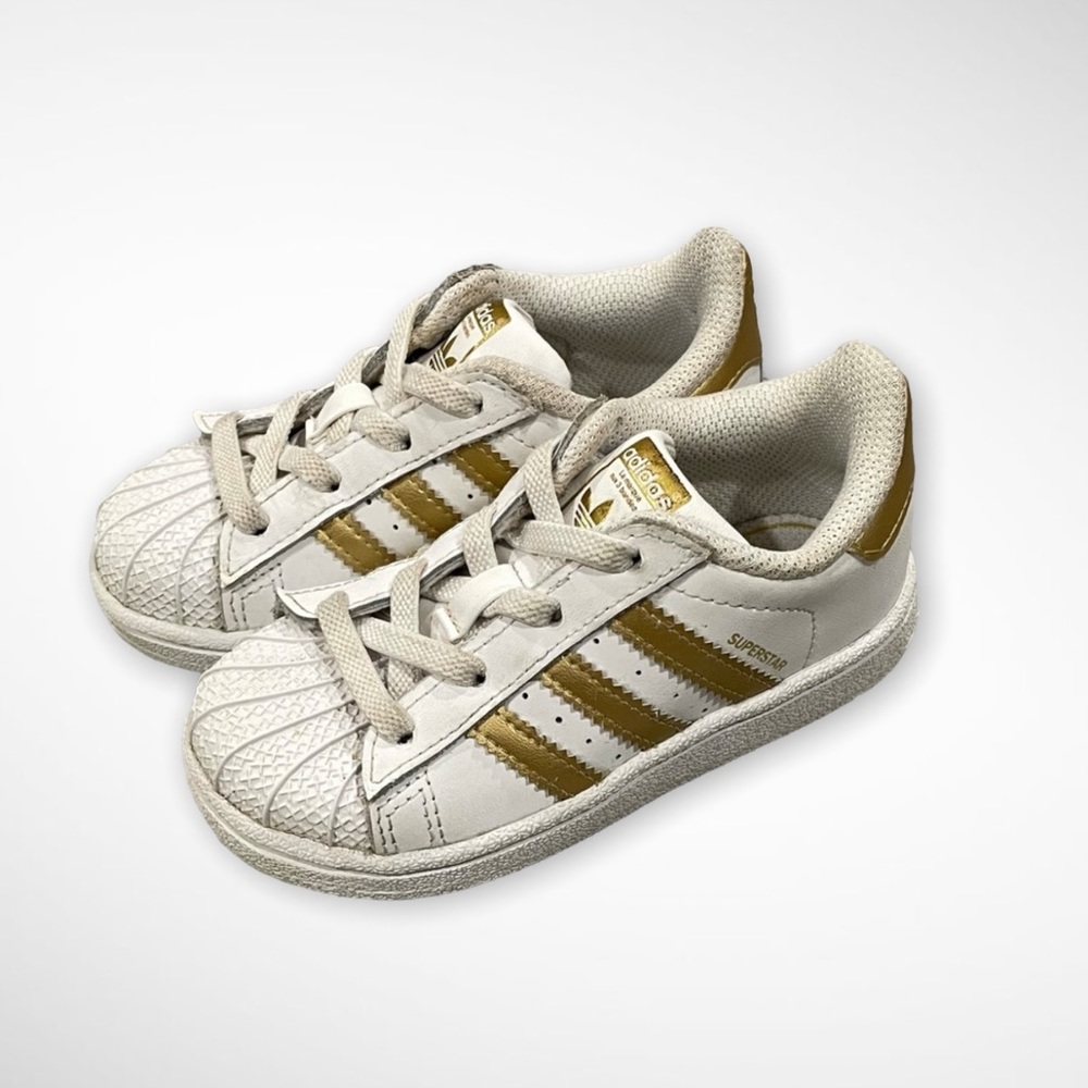 ADIDAS | Superstar Sneakers